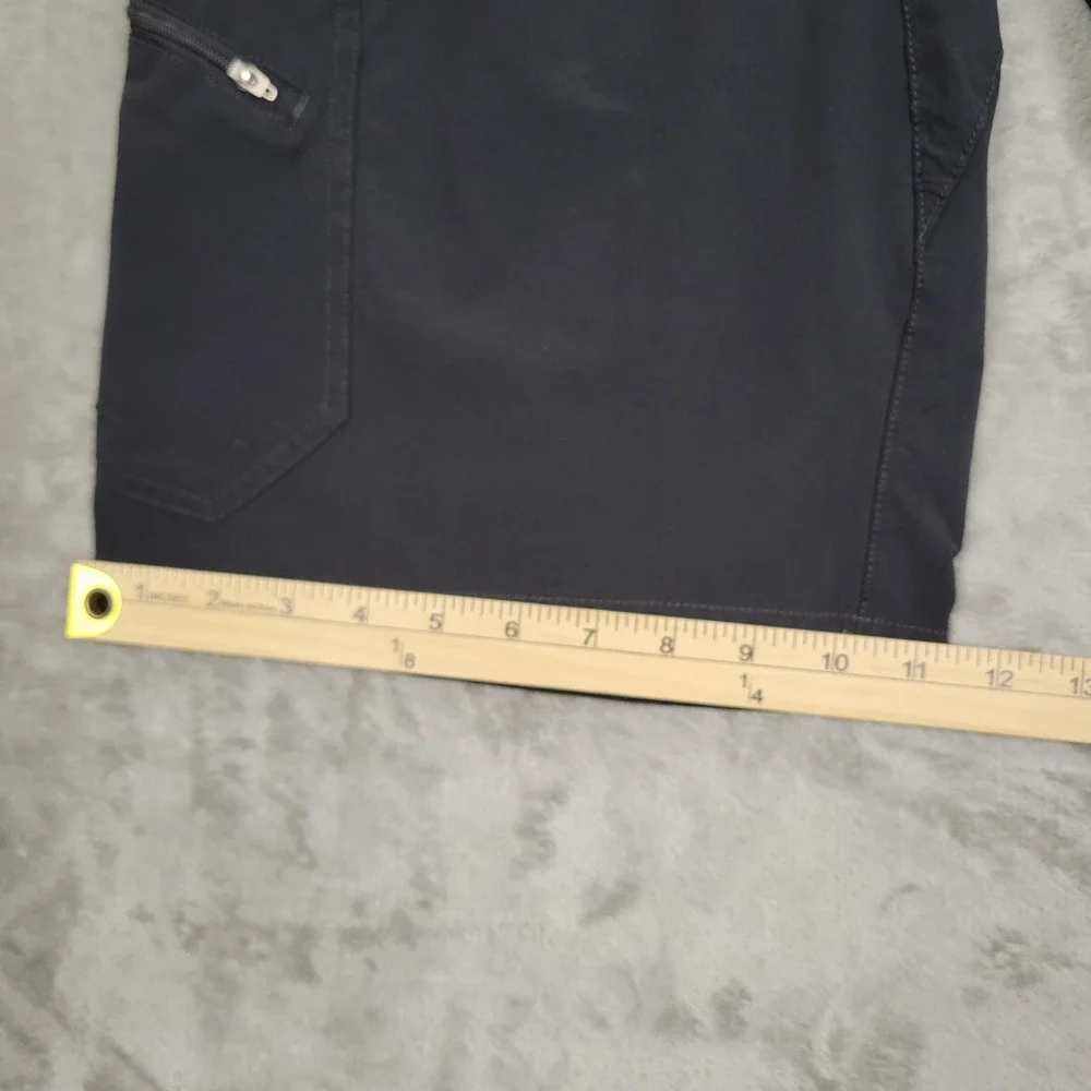 Patagonia Men's Black Size 33 Shorts Lightweight Performance Hiking Outdoor